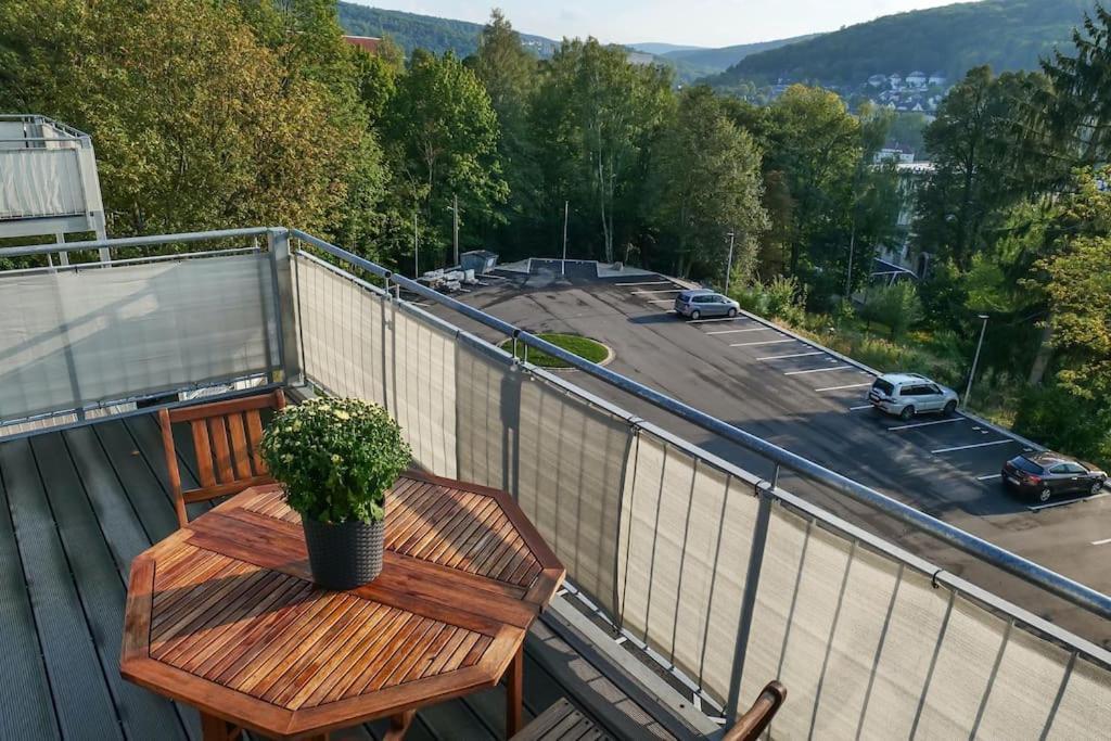Wunderschoene Ferienwohnung Mit Balkon In Aue Exteriér fotografie